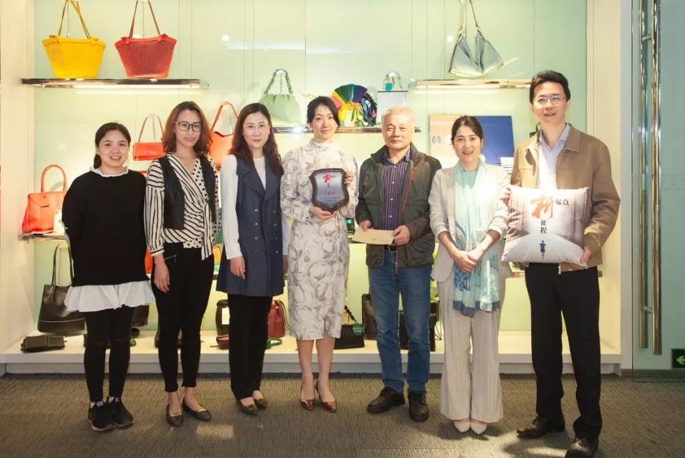 【2019年度彩神IV争霸荣誉体系先进典型系列报道六：省开发箱包公司总经理黎军】坚守初心 砥砺前行